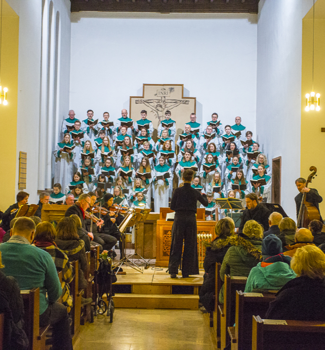 Chor, Solisten und Orchester: Am 9. Mai führt die Kurrende Bad Düben zwei Kantaten von Johann Sebastian Bach auf. Foto: Hans-Joachim Stelter
